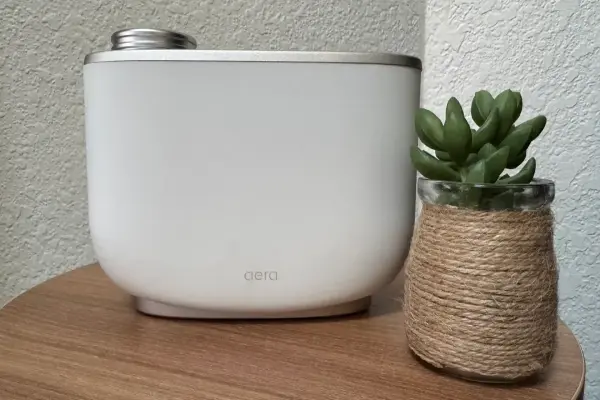 Máy khuếch tán hương thơm này là một trong những thiết bị gia dụng thông minh yêu thích của tôi trong năm 2025
